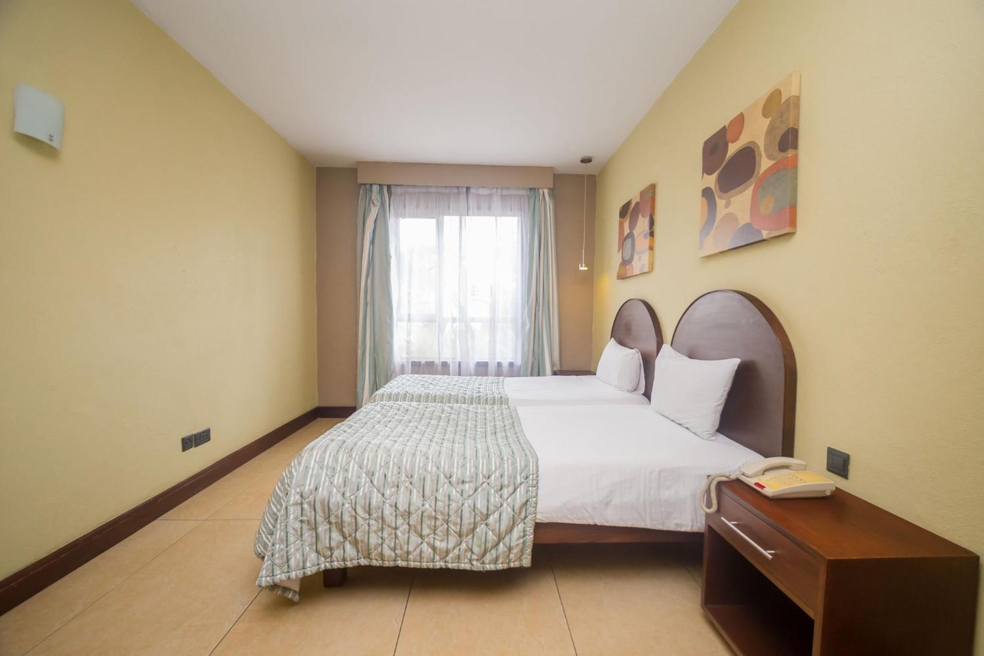 Taarifa Suites By Dunhill Serviced Apartments Nairobi Ngoại thất bức ảnh